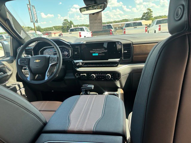 New 2026 Chevrolet Silverado 1500 High Country w/ Technology Package AWD/4WD image 13