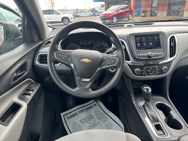 Used 2021 Chevrolet Equinox LS w/ LS Convenience Package FWD video 2
