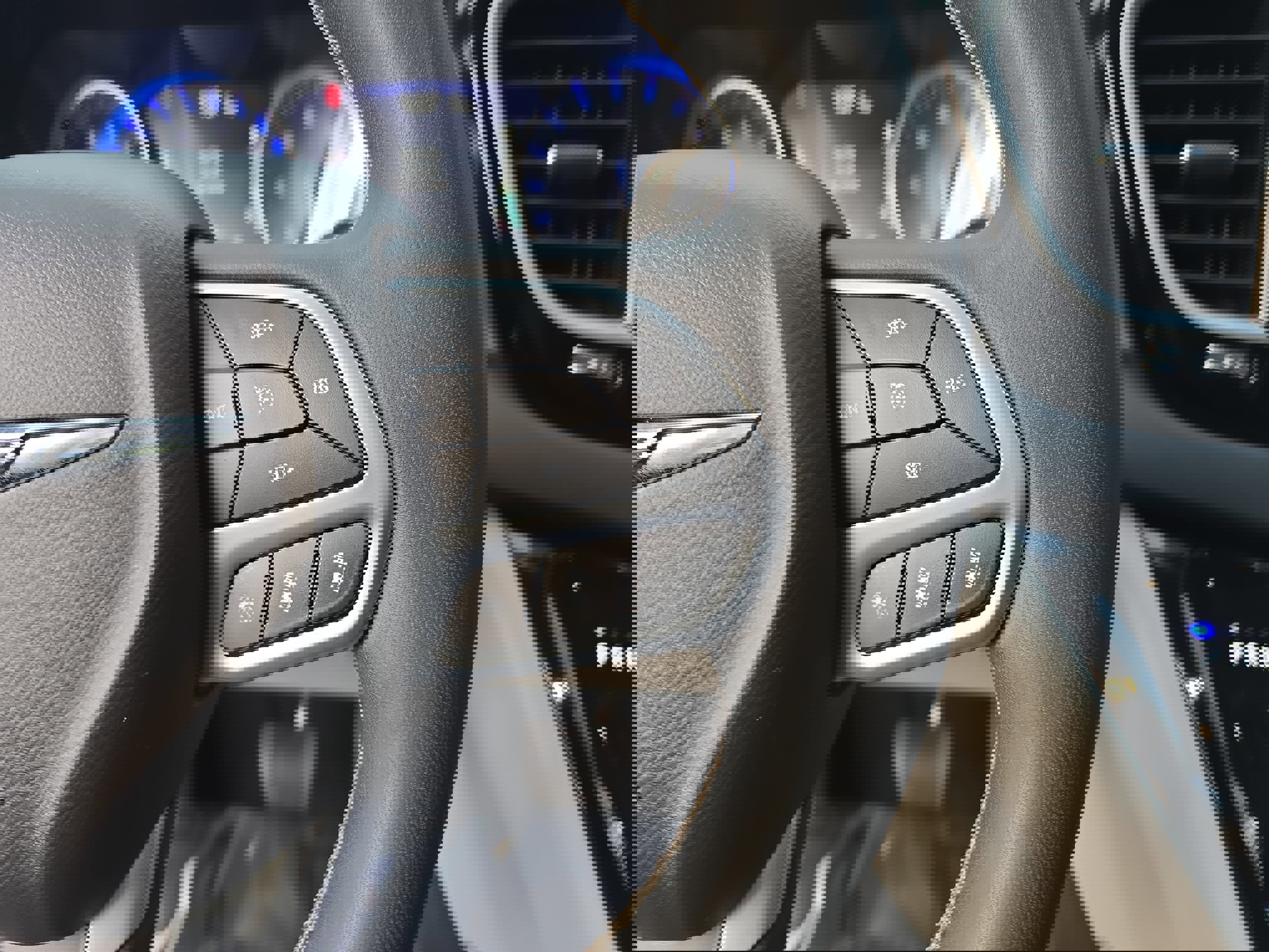 Used 2024 Chrysler Pacifica Touring-L image 17