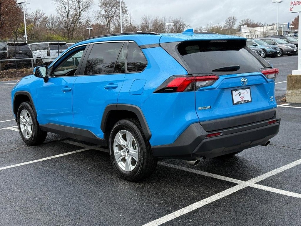 Certified 2021 Toyota RAV4 XLE Premium image 9