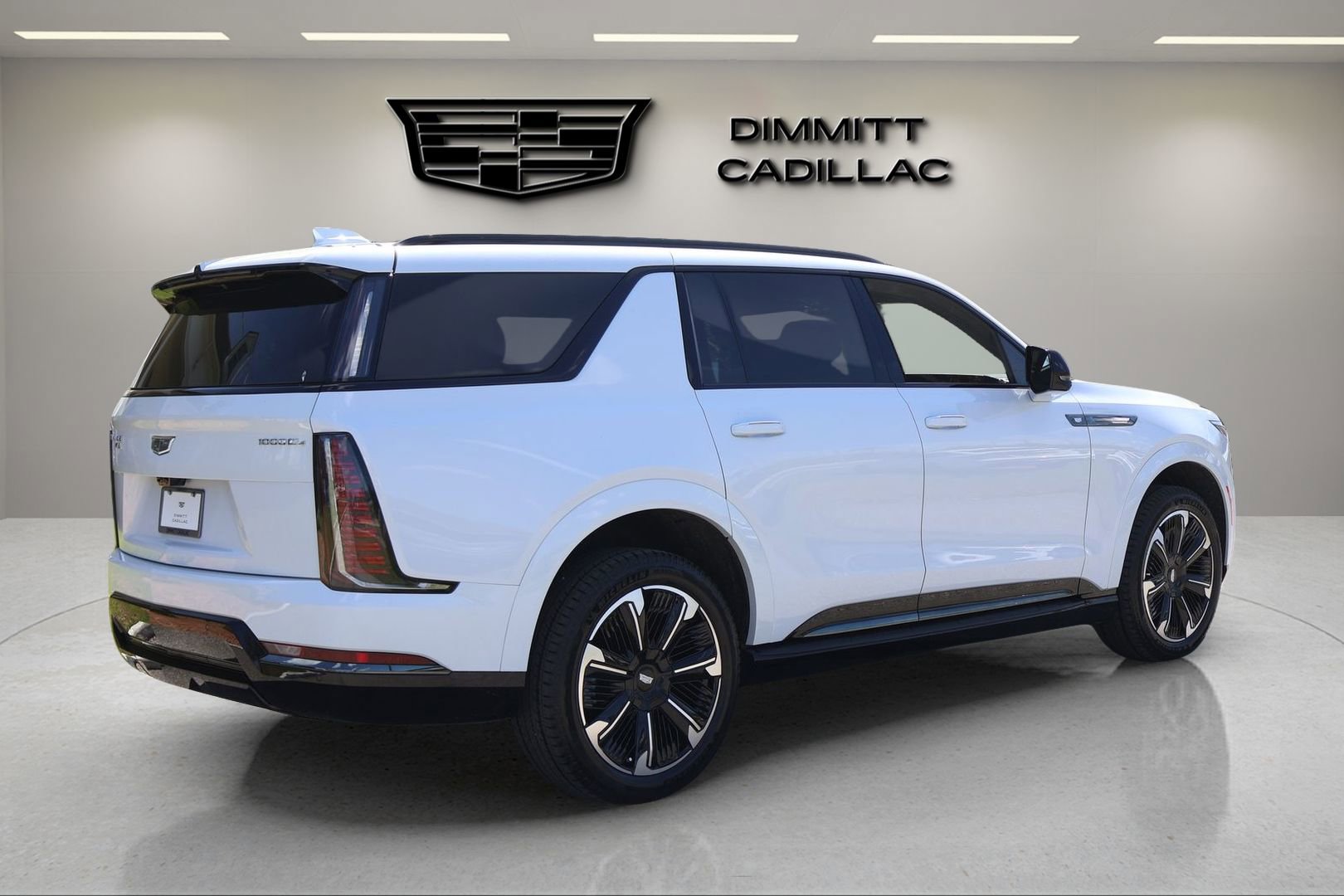 New 2026 Cadillac Escalade IQL Sport 1 w/ LPO, Floor Liner Package AWD/4WD image 5