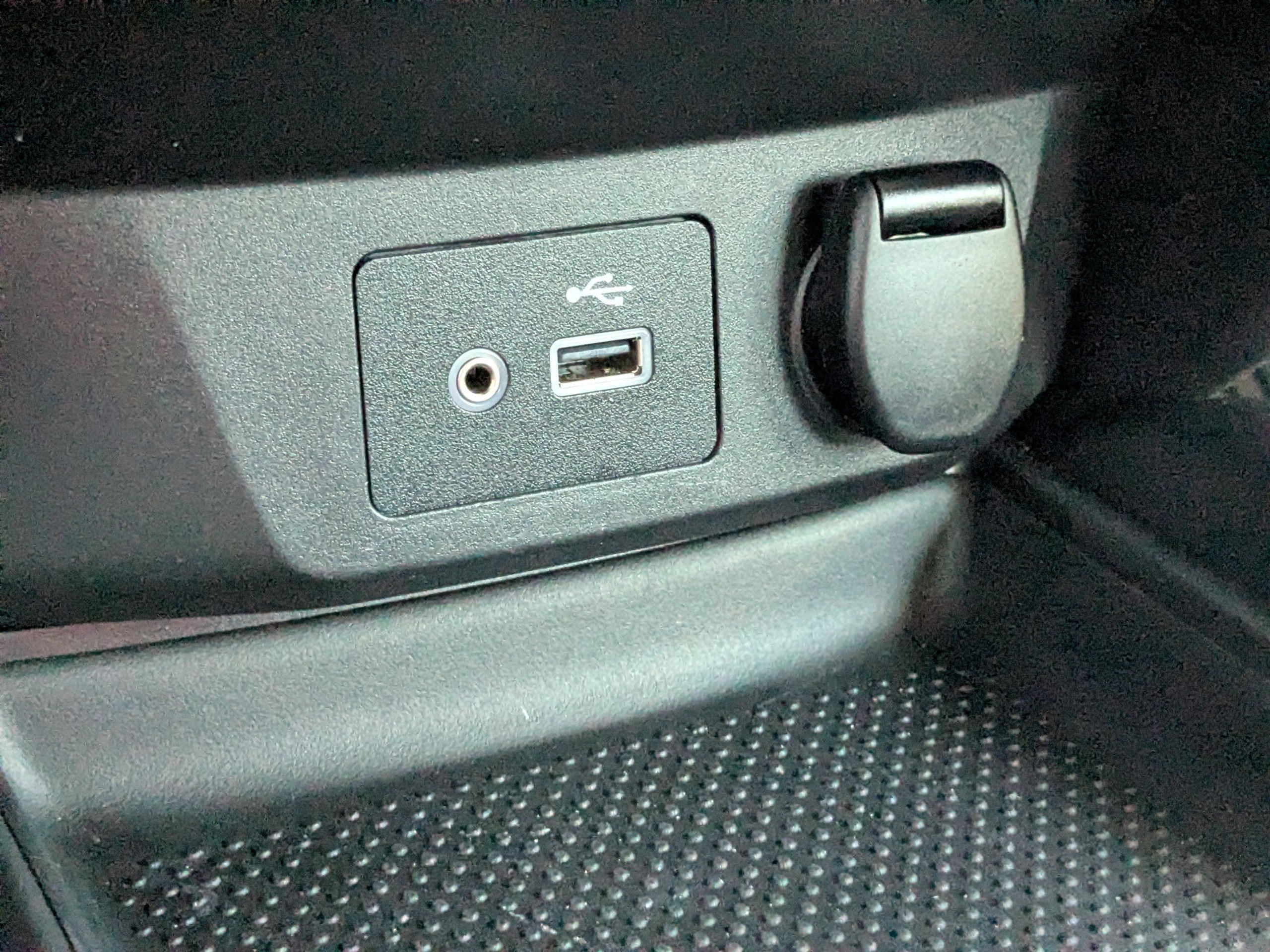 Used 2020 Nissan Rogue S image 20