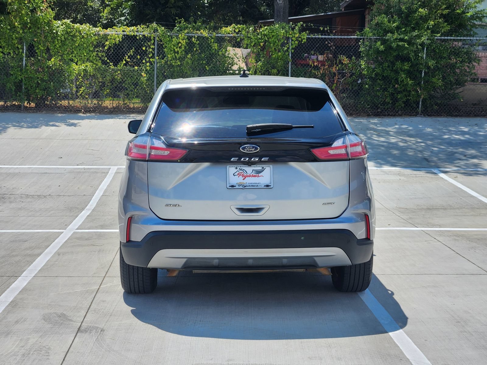 Used 2024 Ford Edge SEL AWD/4WD image 8