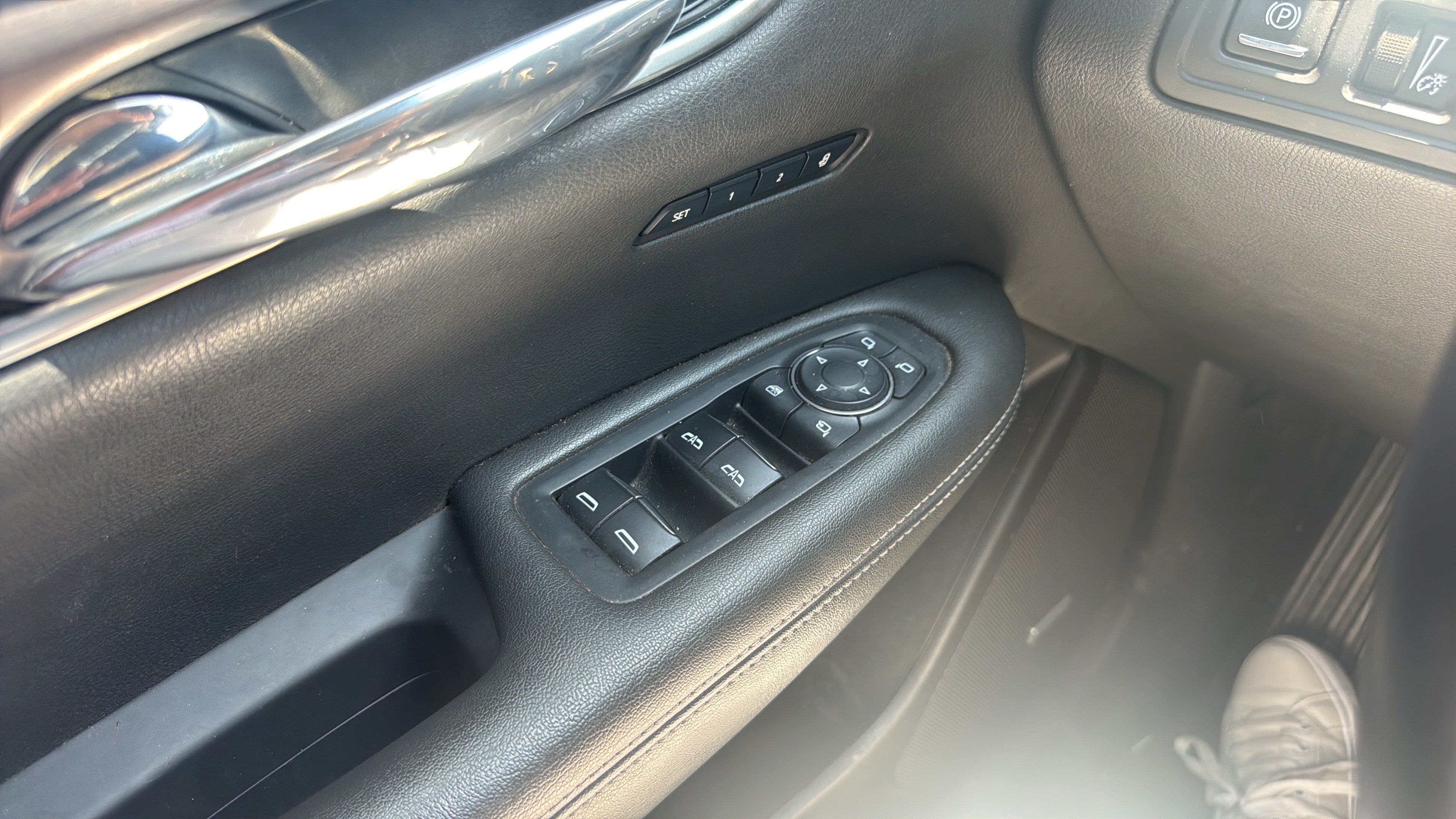 Used 2022 Cadillac XT6 Luxury FWD image 11