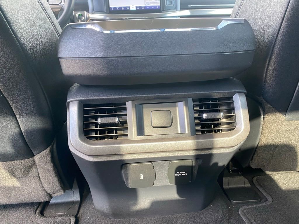 Used 2023 Ford F150 Lariat AWD/4WD image 32