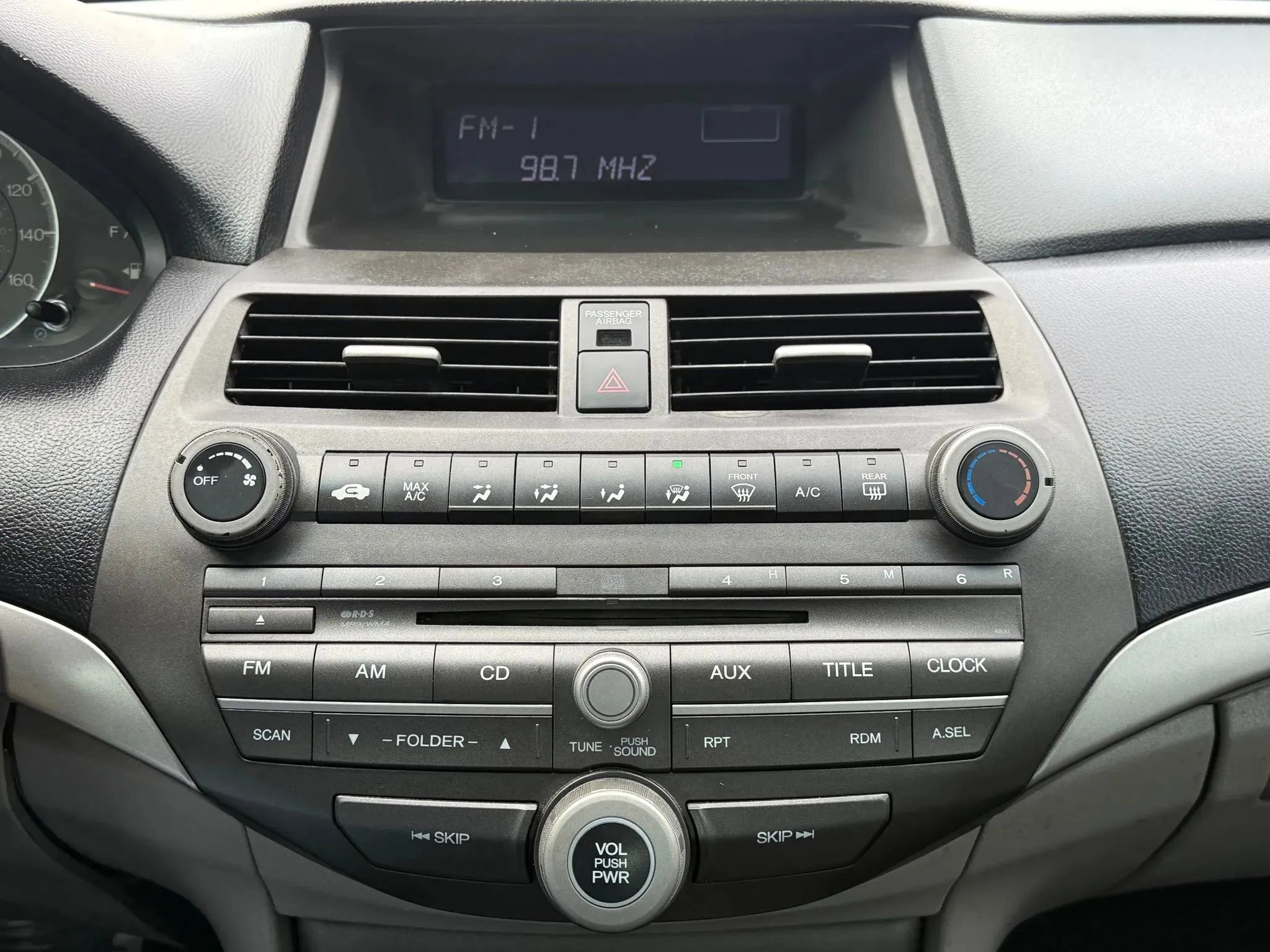 Used 2011 Honda Accord LX image 25