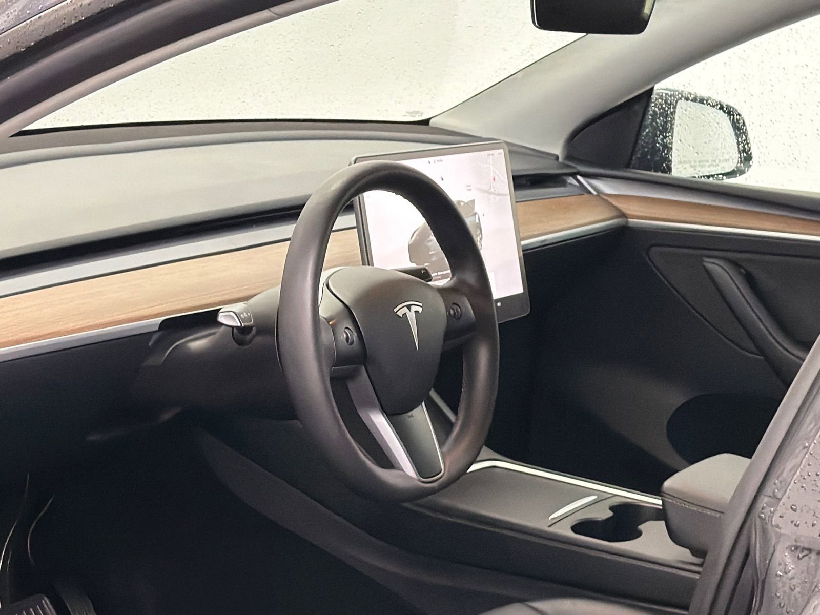 Used 2024 Tesla Model Y Long Range image 14