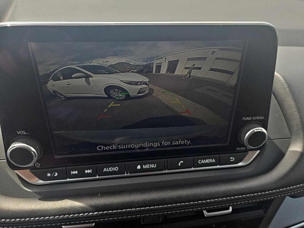 Used 2025 Nissan Rogue SV AWD/4WD image 21