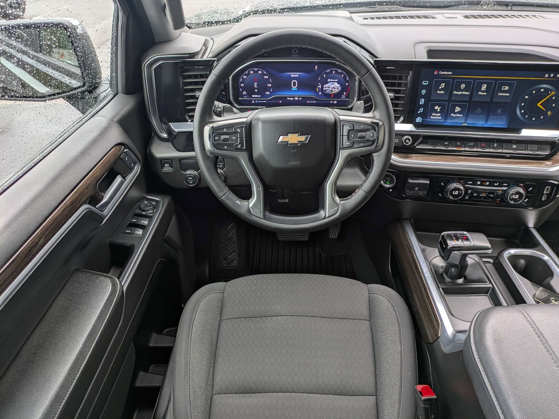 Used 2024 Chevrolet Silverado 1500 LT RWD image 15