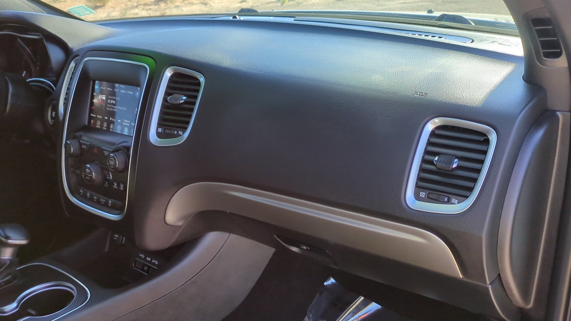 Used 2019 Dodge Durango SXT image 31