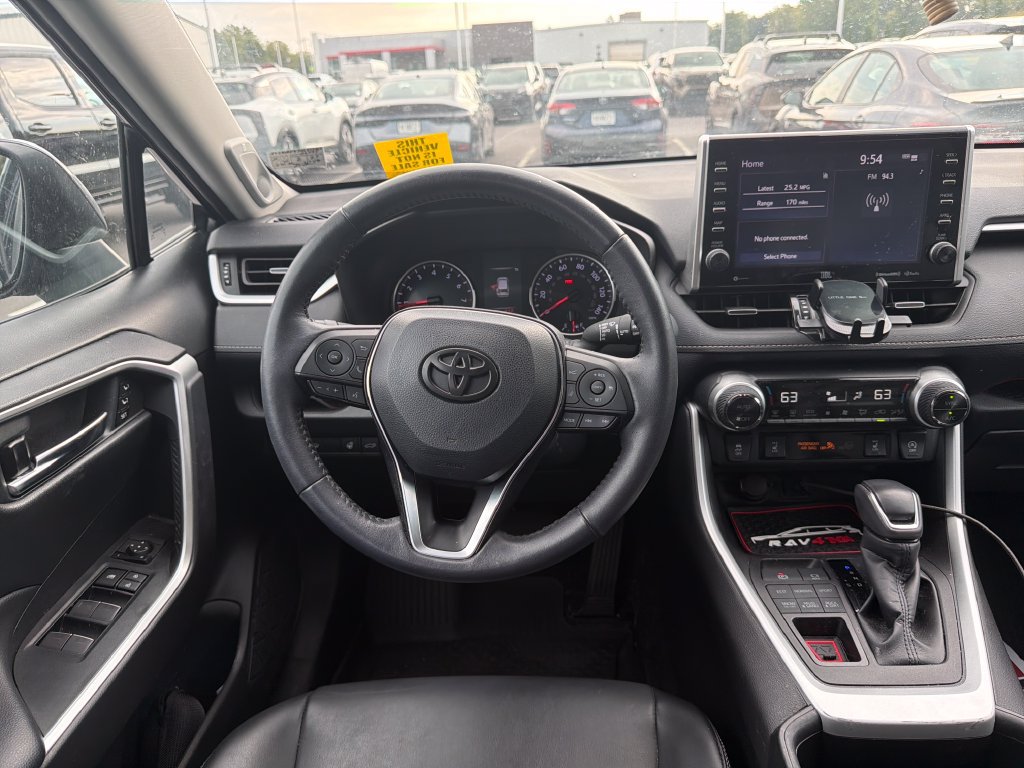 Used 2022 Toyota RAV4 XLE Premium AWD/4WD image 12