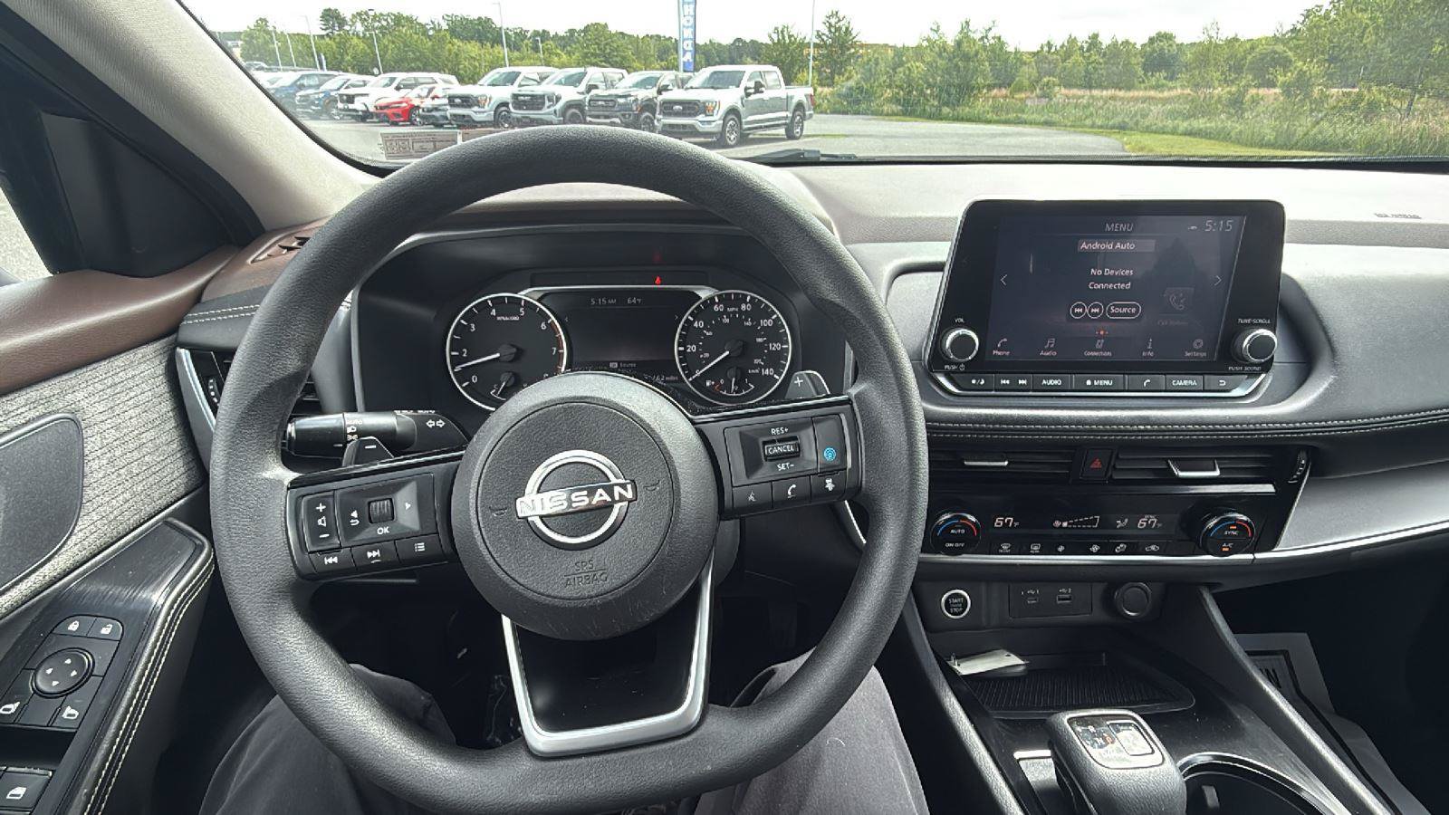 Used 2022 Nissan Rogue SV FWD image 27