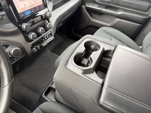 Used 2026 RAM 1500 Warlock AWD/4WD image 33
