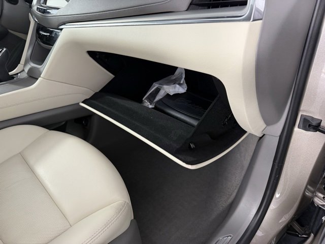 Used 2022 Cadillac XT5 Premium Luxury w/ LPO, Floor Liner Package image 34