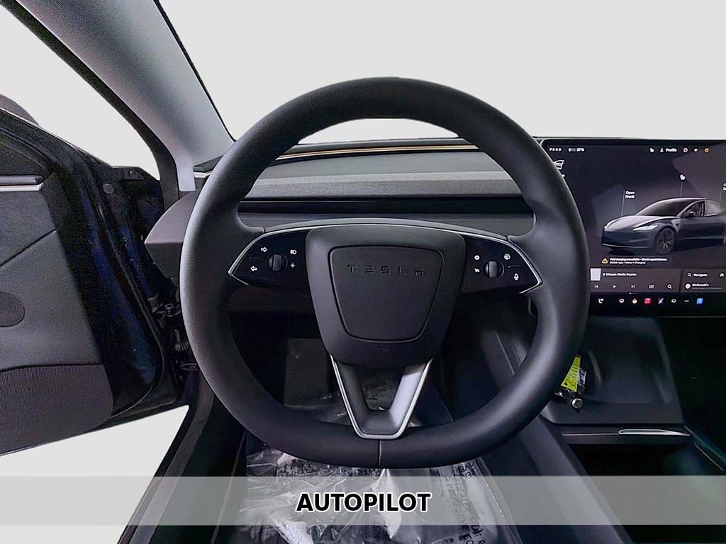 Used 2025 Tesla Model 3 Long Range image 3