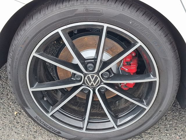 New 2026 Volkswagen Jetta GLI Autobahn FWD image 5