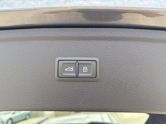 Used 2024 Audi SQ5 Premium Plus image 10