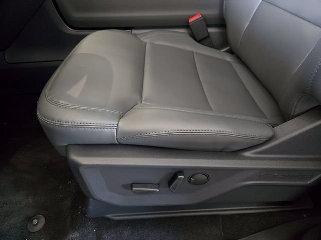 New 2026 Ford Expedition Active RWD image 17