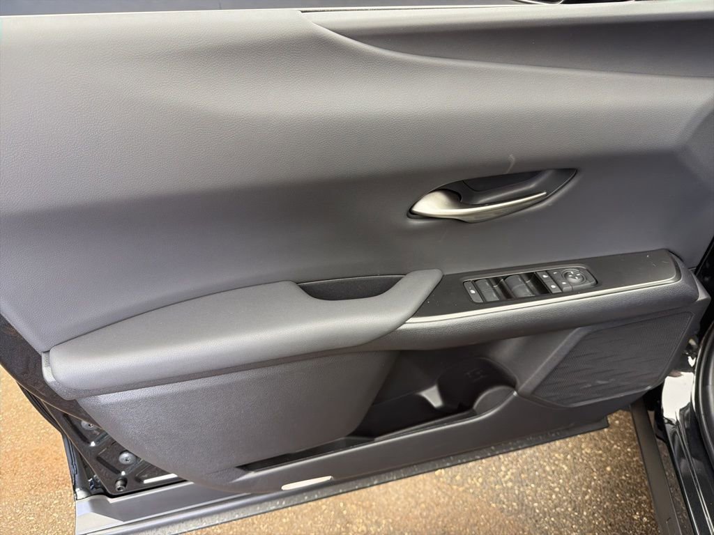 New 2026 Lexus UX 300h AWD image 9