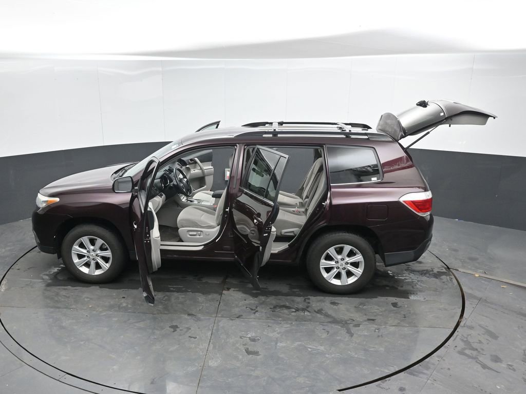 Used 2011 Toyota Highlander 4WD w/ Tech Pkg image 54