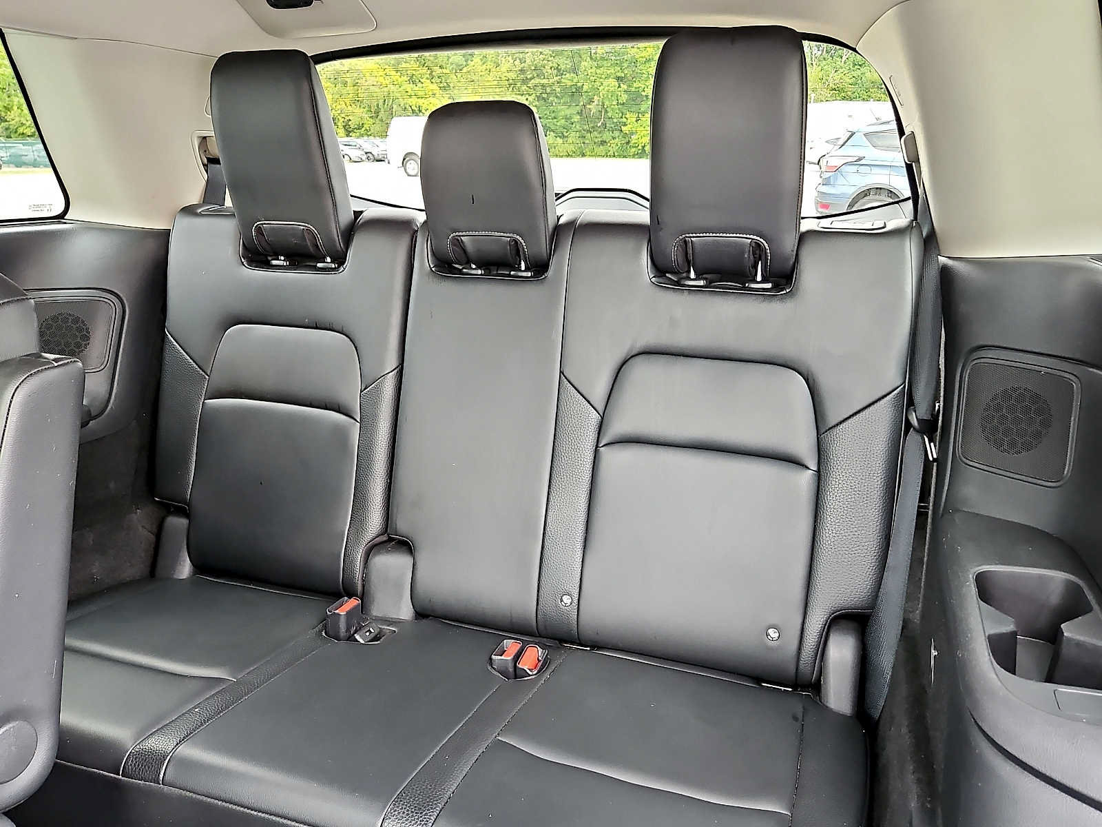 Used 2022 Nissan Pathfinder SL w/ SL Premium Package FWD image 11