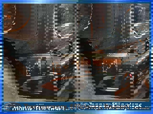 Used 2025 Nissan Pathfinder SL image 25