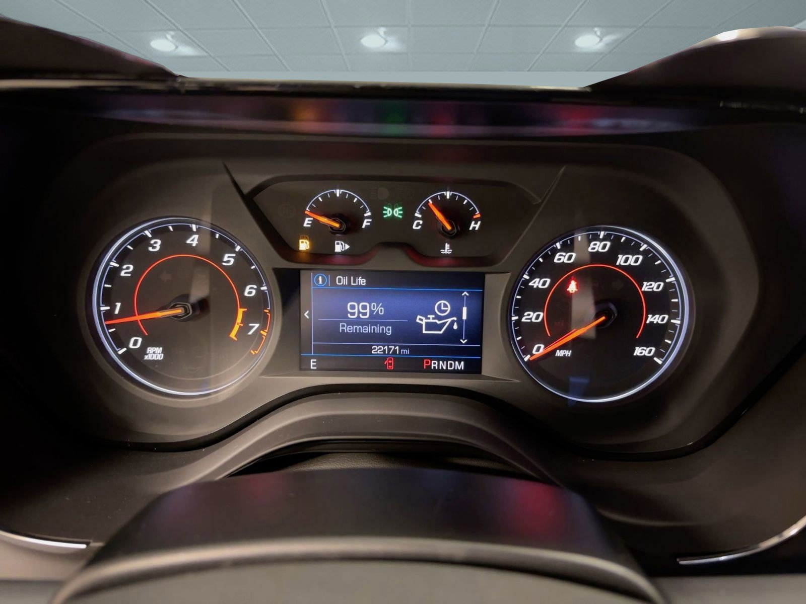 Used 2021 Chevrolet Camaro LT w/ Technology Package image 16