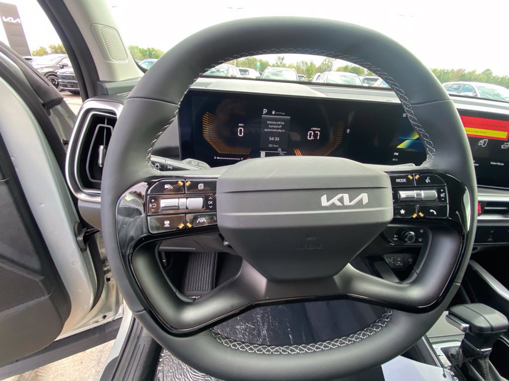 New 2026 Kia Sorento LX FWD image 13