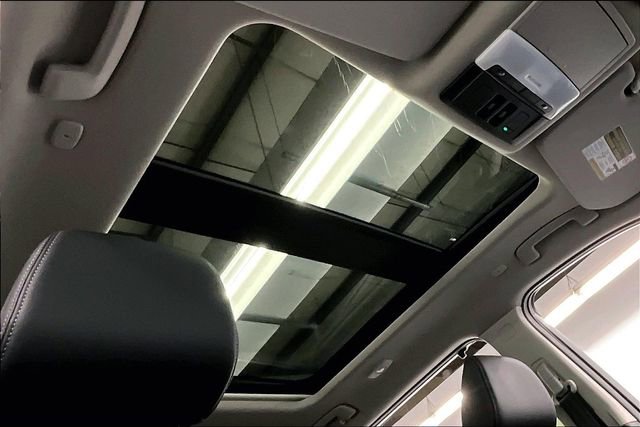 New 2025 Nissan Rogue Platinum w/ Tech Package image 36