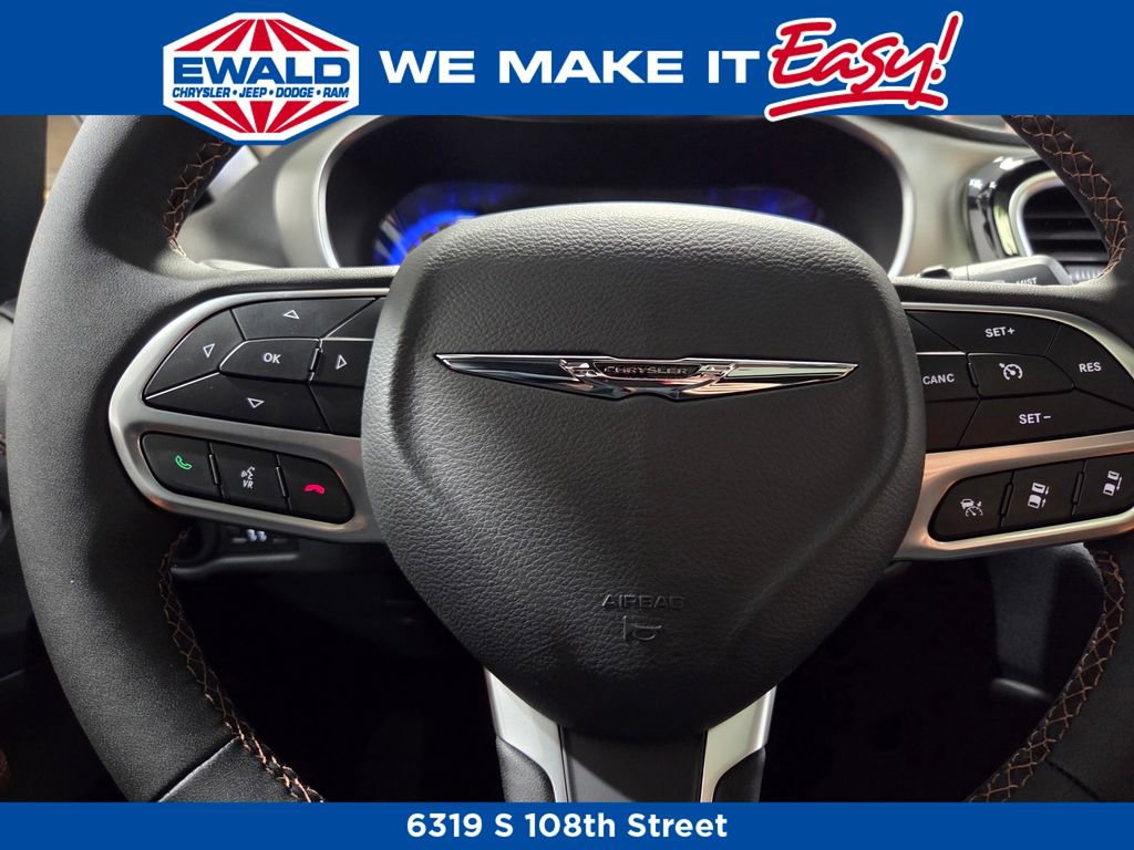 New 2026 Chrysler Pacifica Pinnacle AWD/4WD image 7