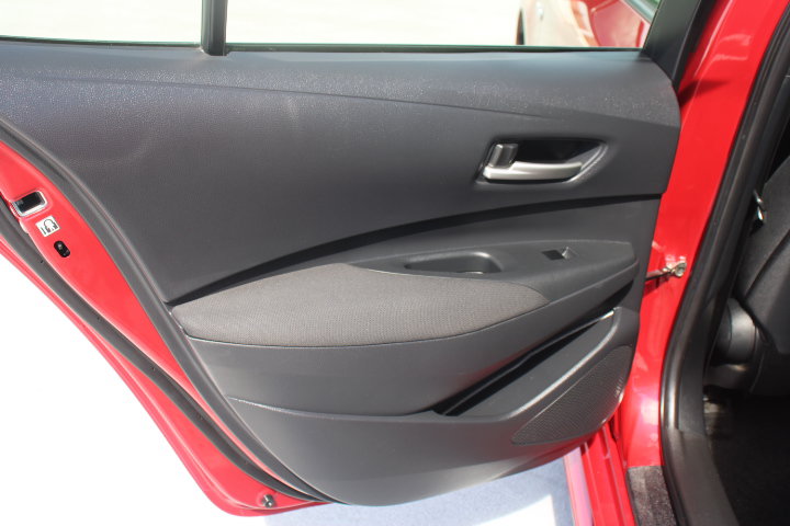 Used 2021 Toyota Corolla LE FWD image 12