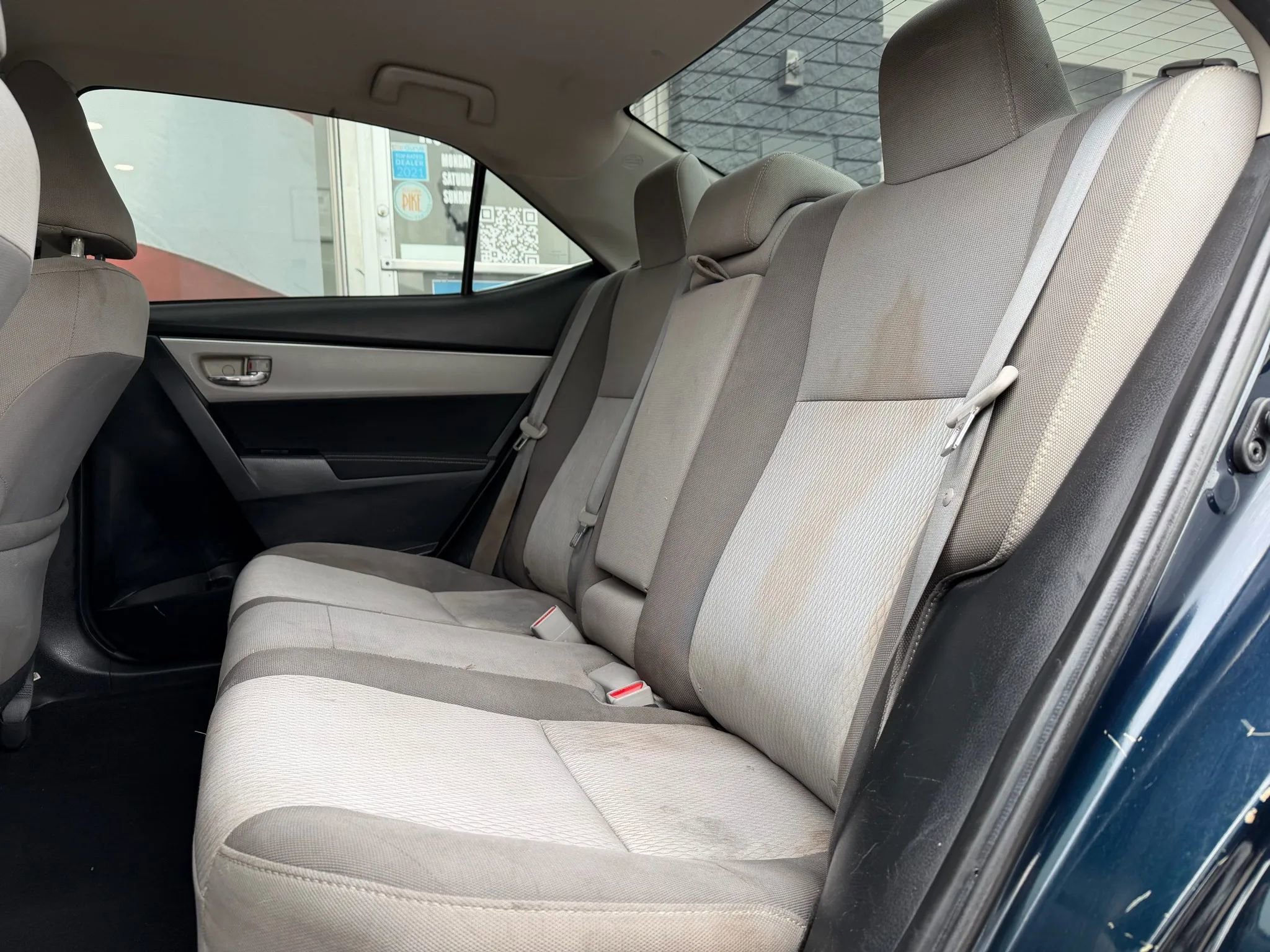 Used 2018 Toyota Corolla LE image 12