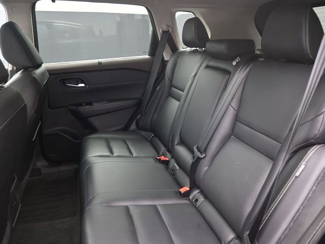 Used 2023 Nissan Rogue SL w/ SL Premium Package image 12