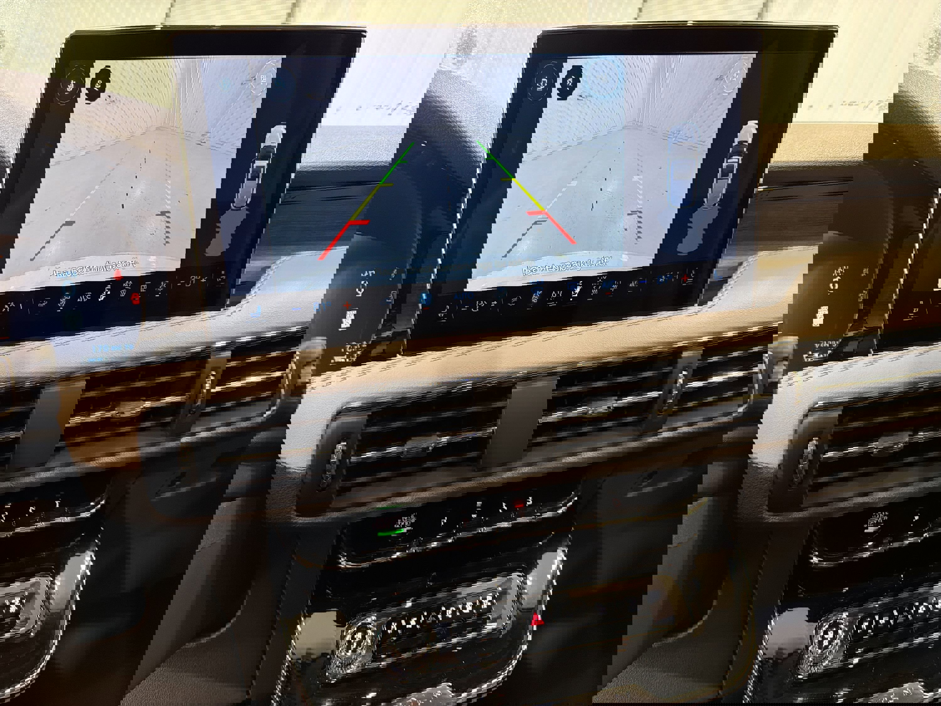 Used 2024 Lincoln Corsair Reserve image 18