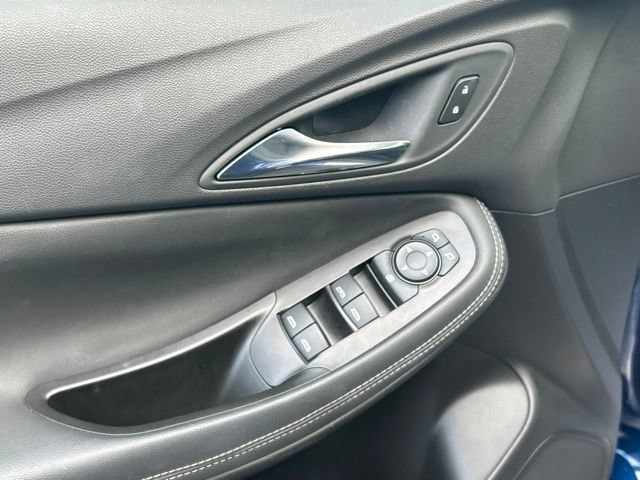 Used 2023 Buick Encore GX Preferred w/ Cold Weather Comfort Package AWD/4WD image 23
