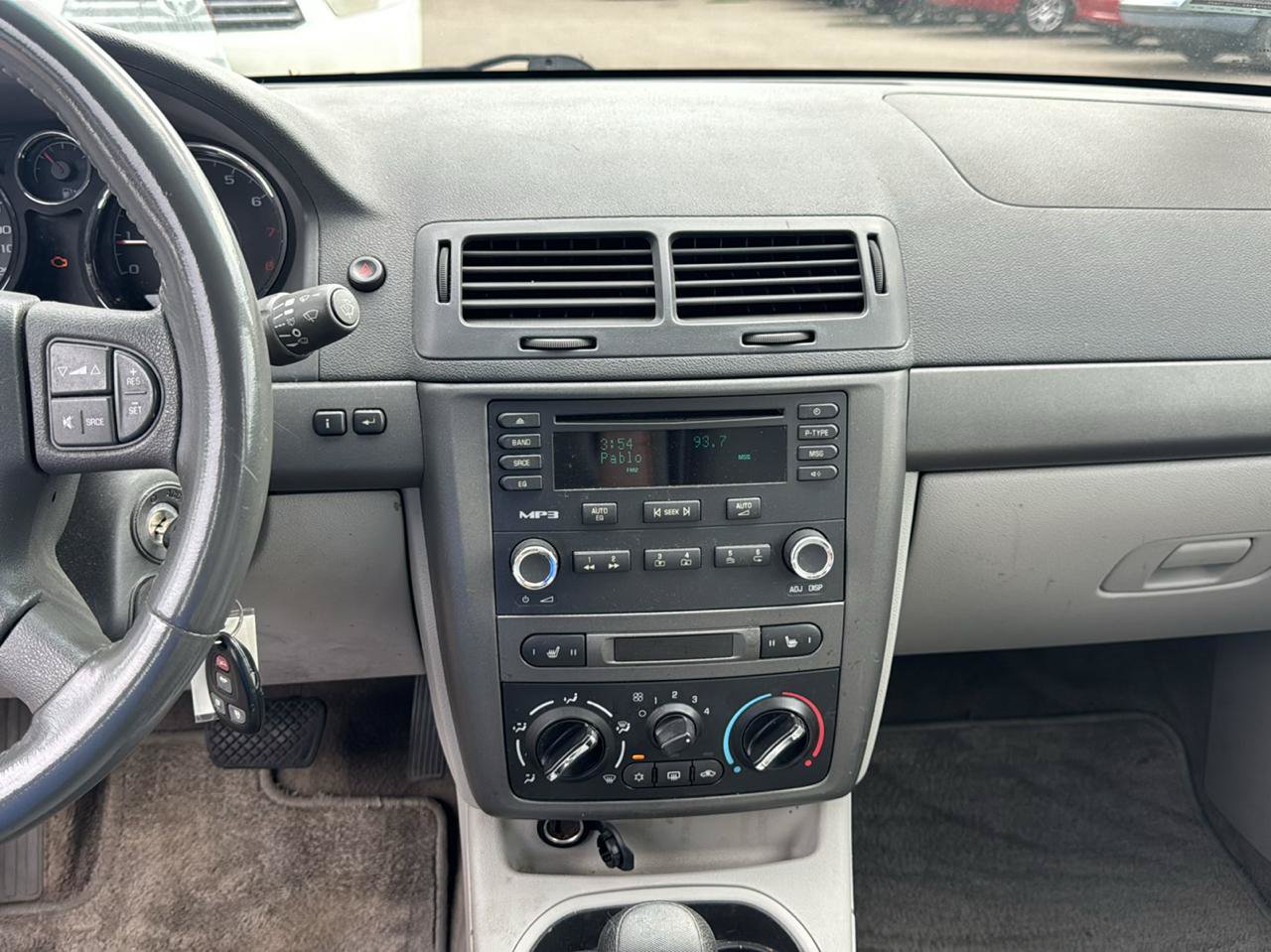 Used 2005 Chevrolet Cobalt LS FWD image 10