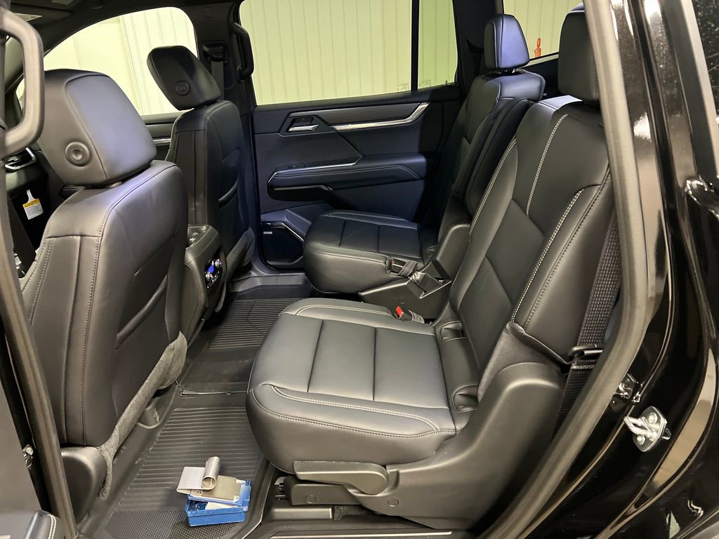 New 2026 GMC Acadia Elevation image 13