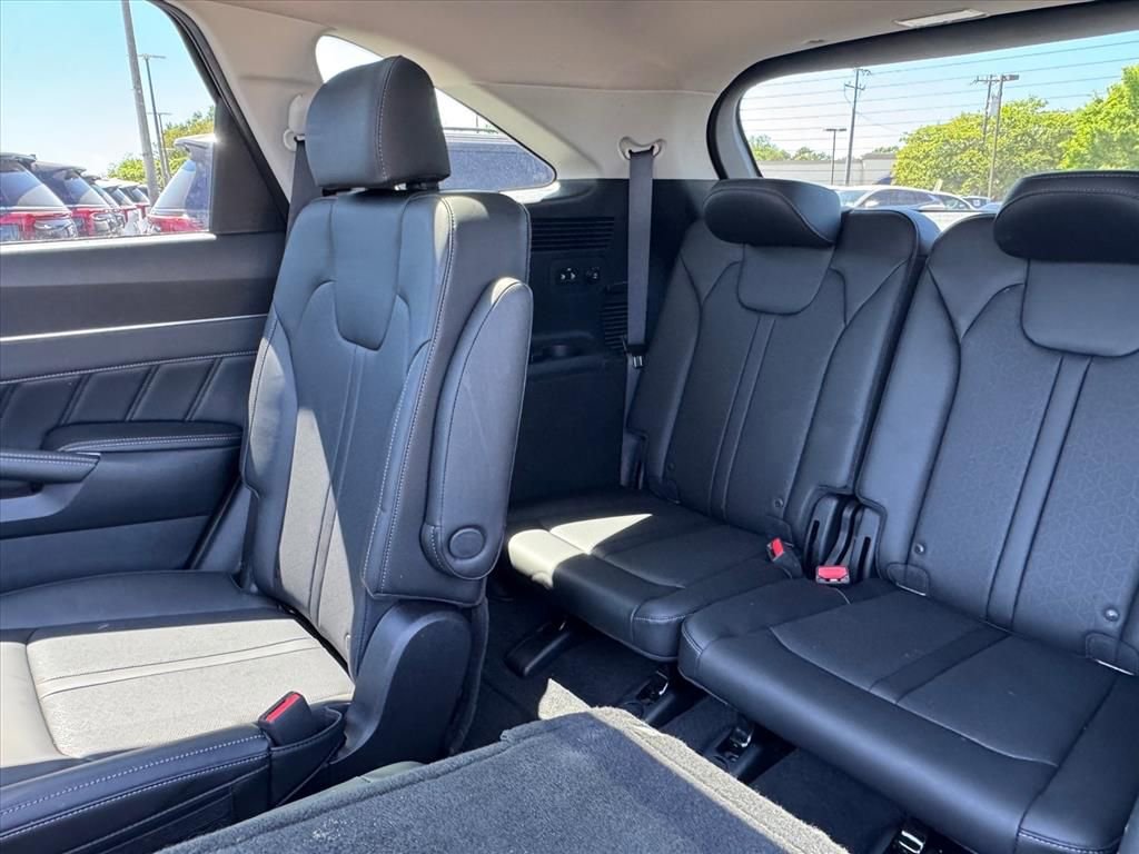 Certified 2023 Kia Sorento SX image 14