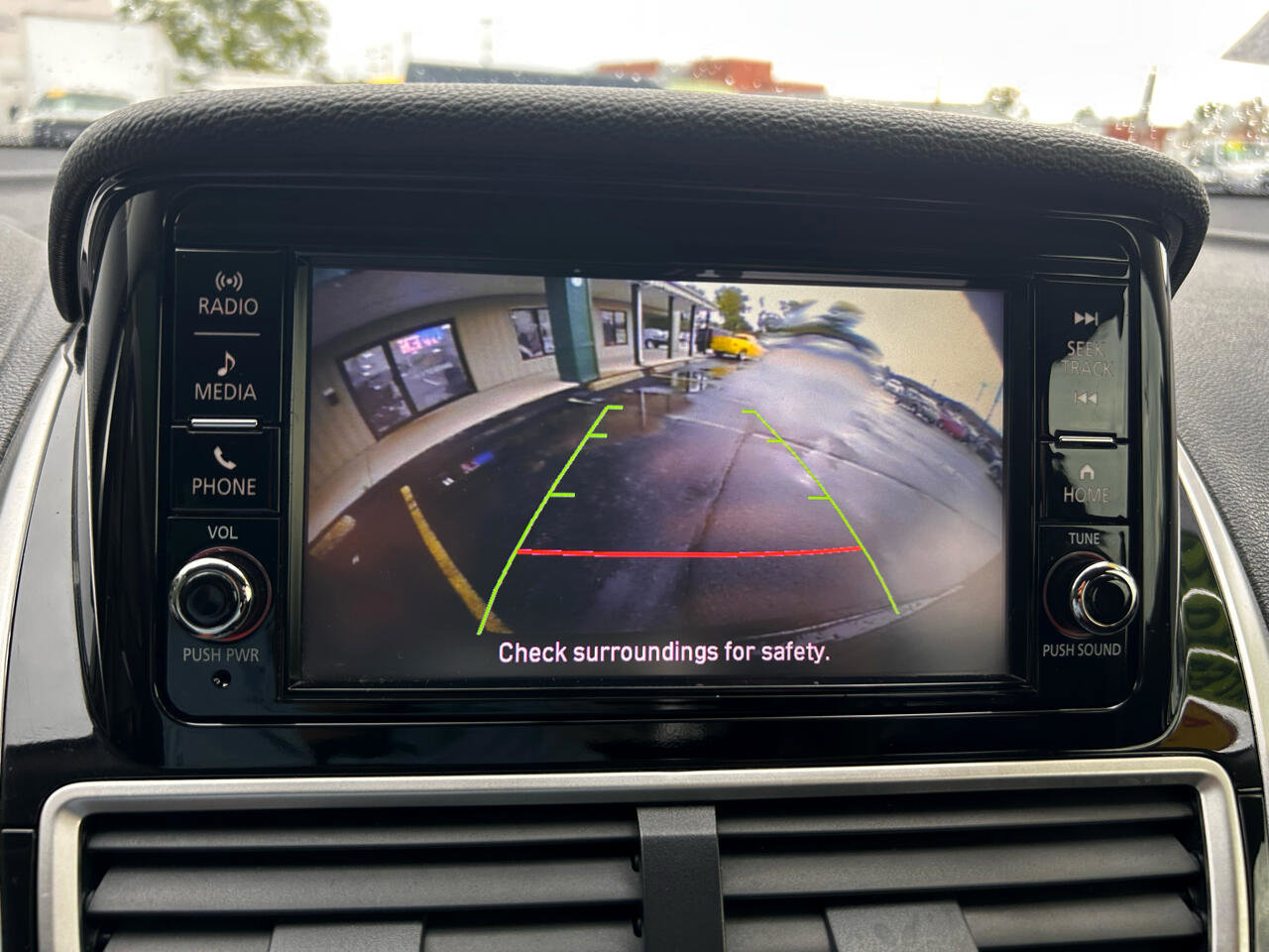 Used 2020 Mitsubishi Eclipse Cross ES image 25