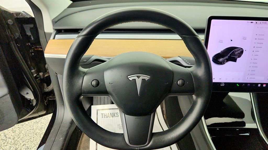 Used 2018 Tesla Model 3 Long Range image 13