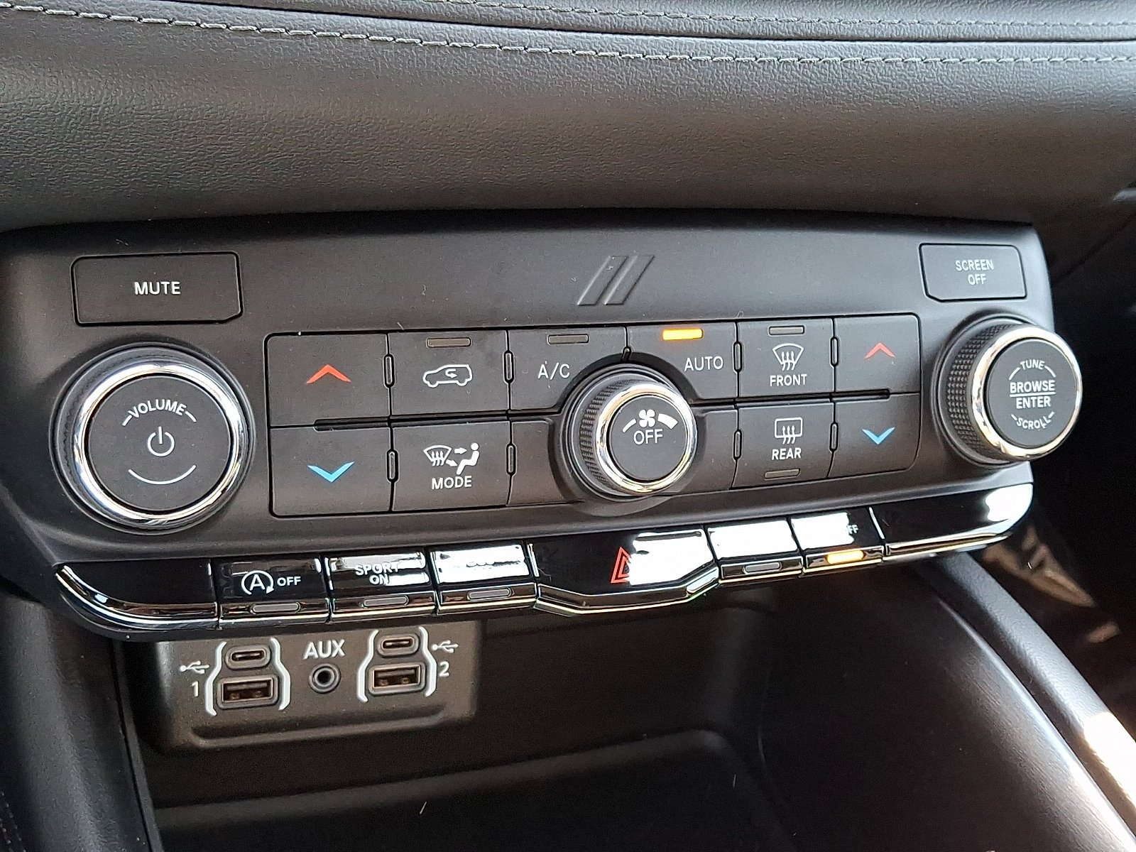 Used 2022 Dodge Durango SXT AWD/4WD image 16