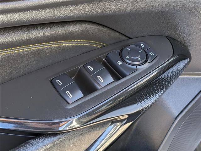 Used 2025 Chevrolet Trax LT w/ Driver Confidence Package FWD image 11
