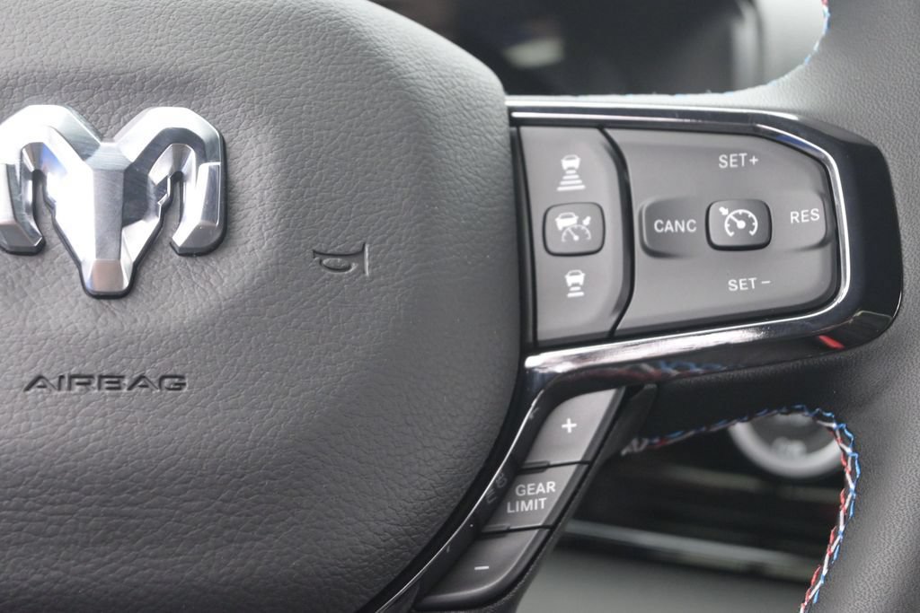 New 2026 RAM 1500 Laramie AWD/4WD image 29