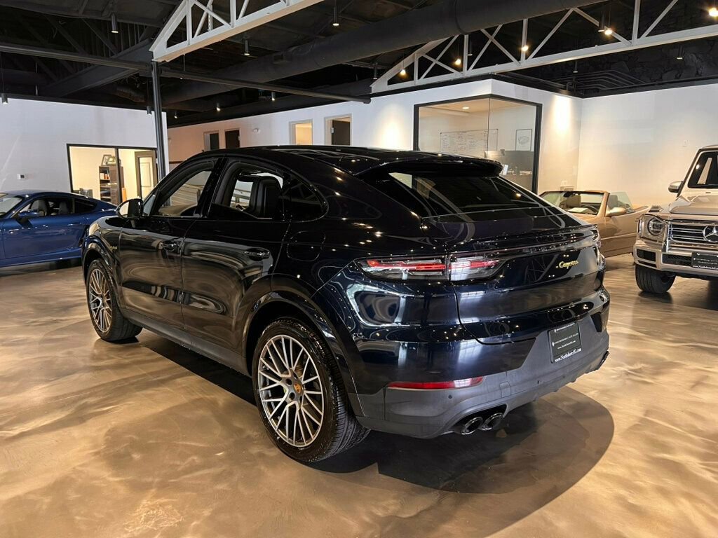 Used 2022 Porsche Cayenne E-Hybrid Coupe image 3