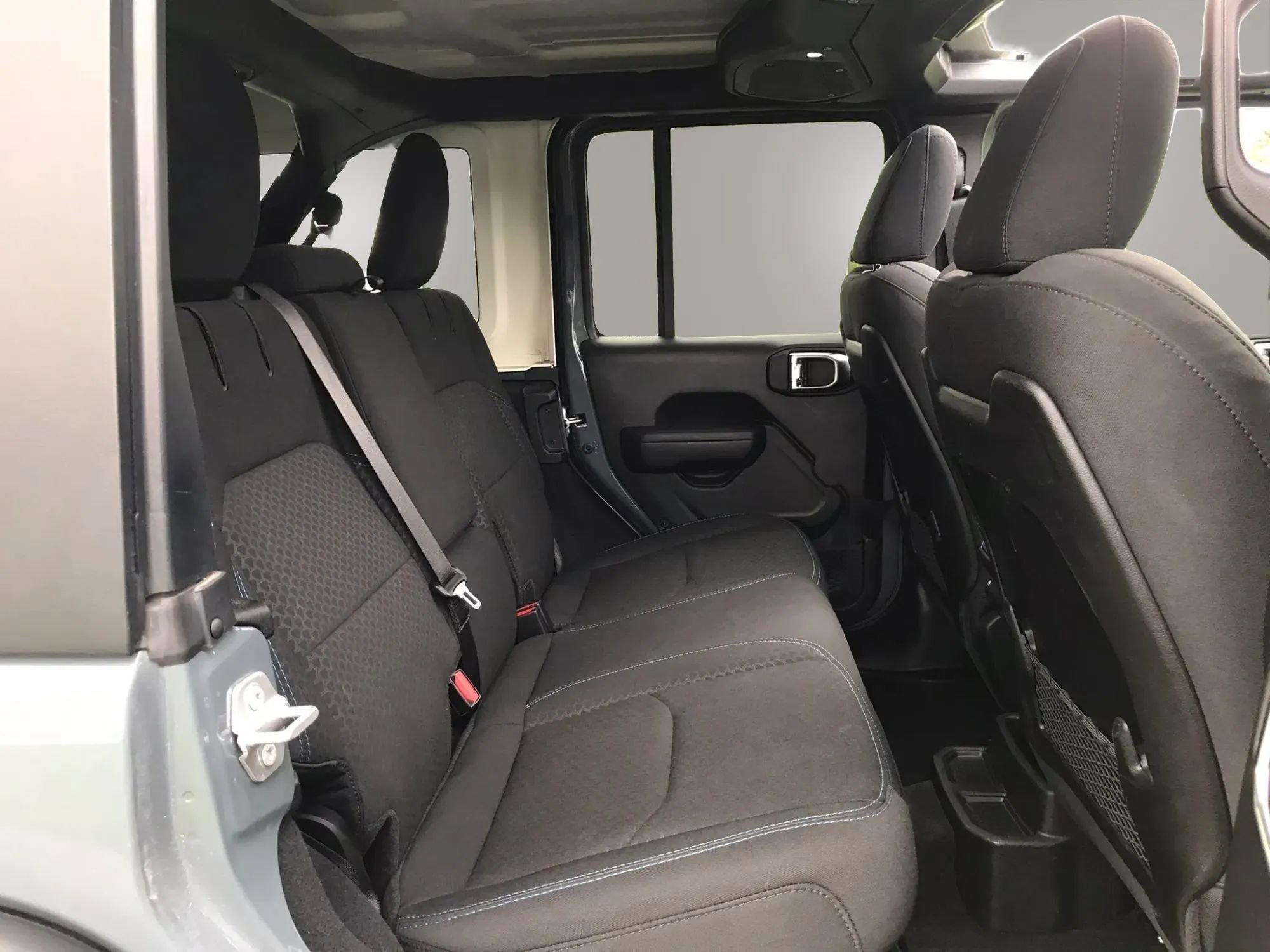 Used 2025 Jeep Wrangler Unlimited Rubicon 4xe w/ Convenience Group AWD/4WD image 53