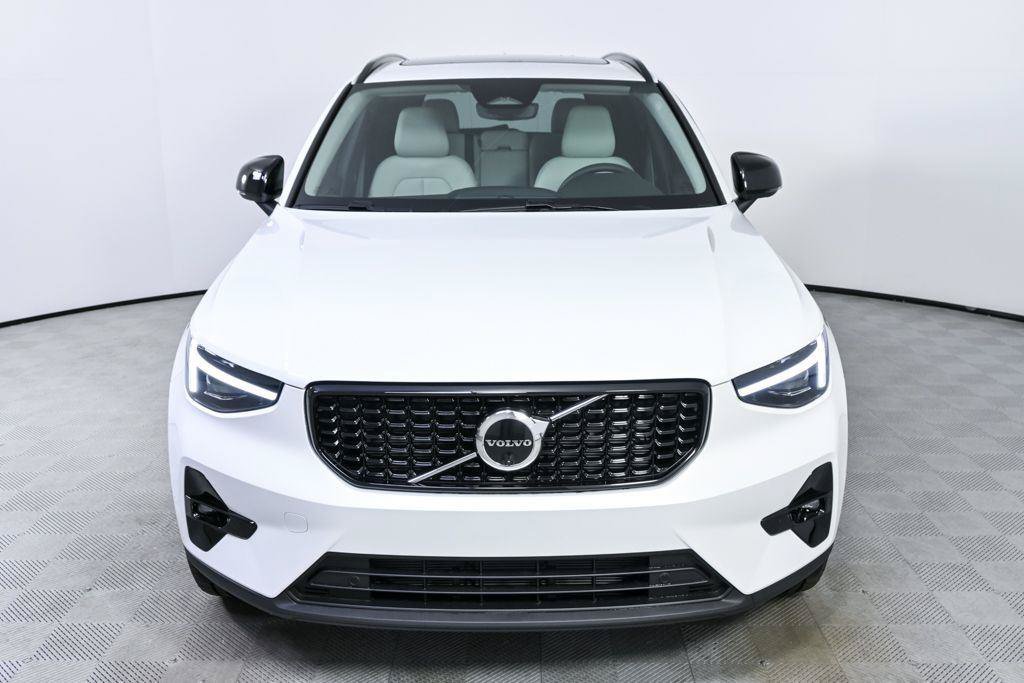 New 2026 Volvo XC40 B5 Plus w/ Protection Package Premier AWD/4WD image 34