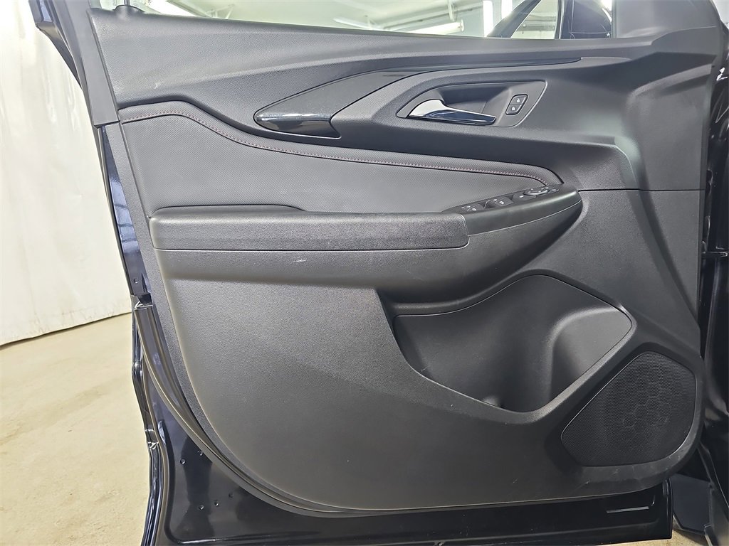 Certified 2023 Chevrolet TrailBlazer RS w/ Convenience Package image 31