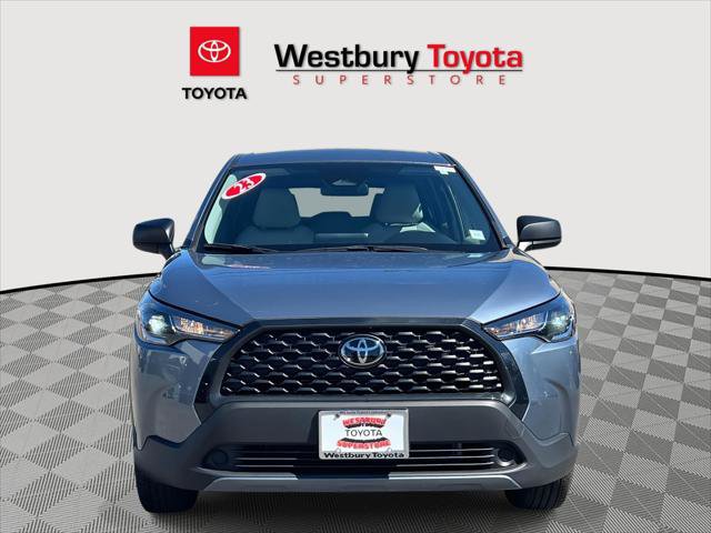 Certified 2023 Toyota Corolla Cross L image 3