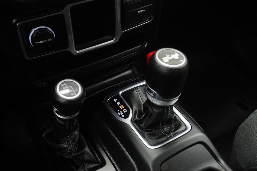 Certified 2024 Jeep Wrangler Sport image 31