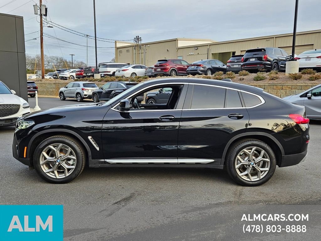 Used 2025 BMW X4 xDrive30i image 2